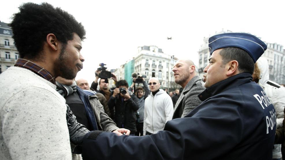 Hooligans randalieren in Brüssel