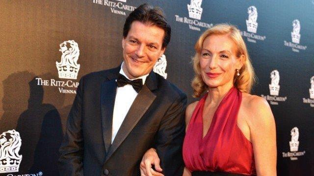 Ritz-Carlton: Eröffnung mit Stars