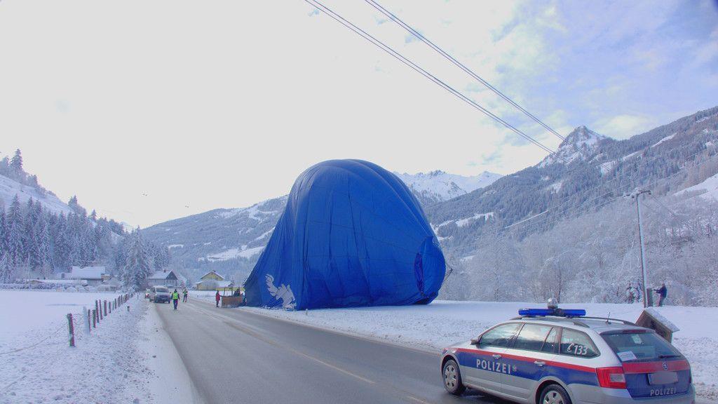 Ballon landet auf Gasteiner Bundesstraße