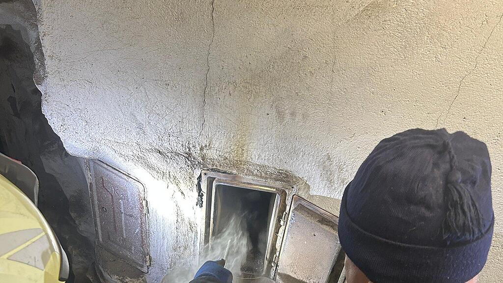 Feuerwehr Ramingstein bei Kaminbrand gefordert