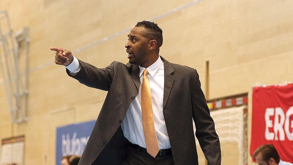 Coach Mitchell soll die BBU Salzburg in die Play-Offs führen.