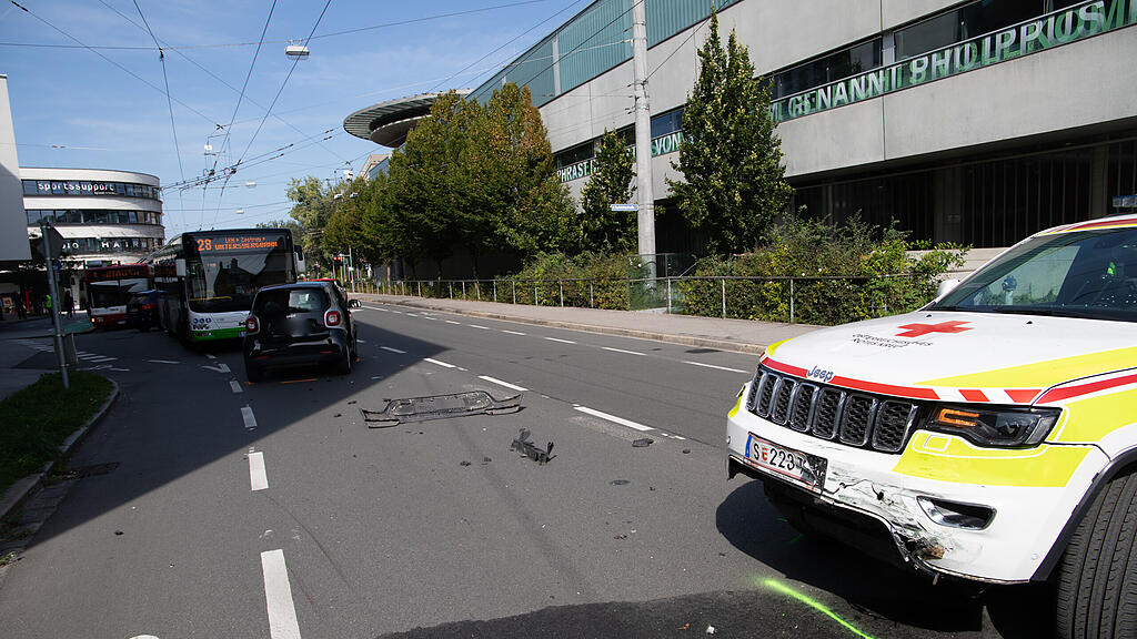 Notarztwagen, Aiglhofstraße, Mülln