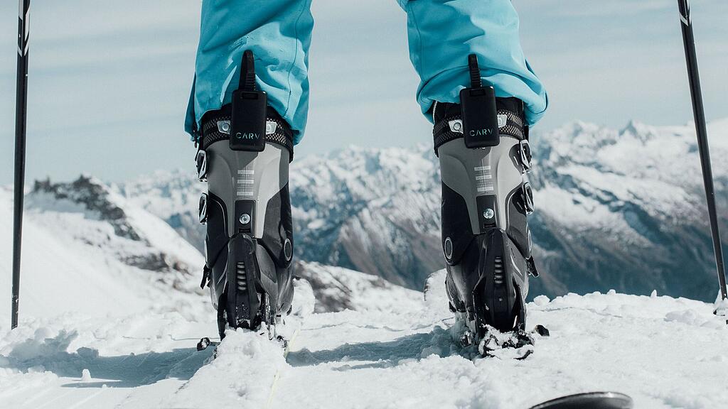 Der Skilehrer soll digital die eigene Technik verbessern.