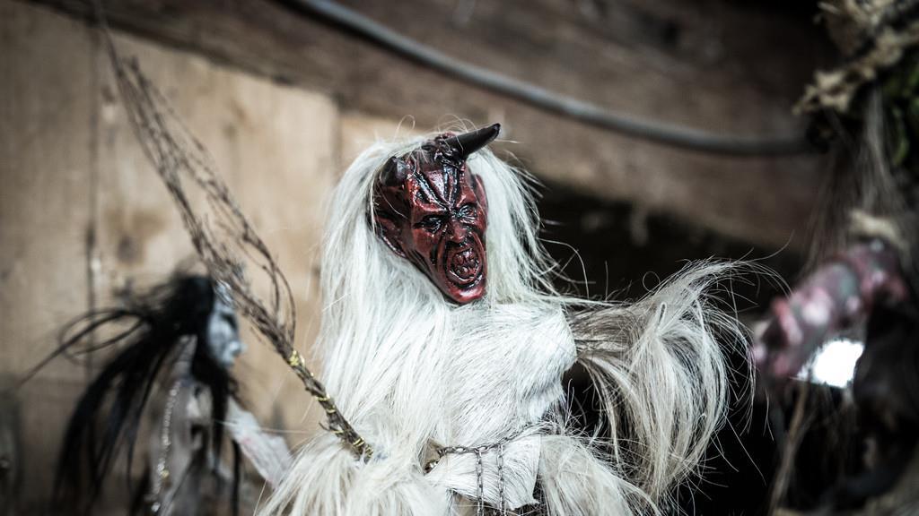 Maskenausstellung in der Alten Saline
