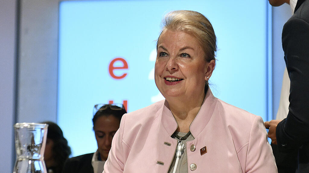 Man werde trotz der geplanten Kürzung von der Mindestsicherung "leben können", sagte Hartinger-Klein.