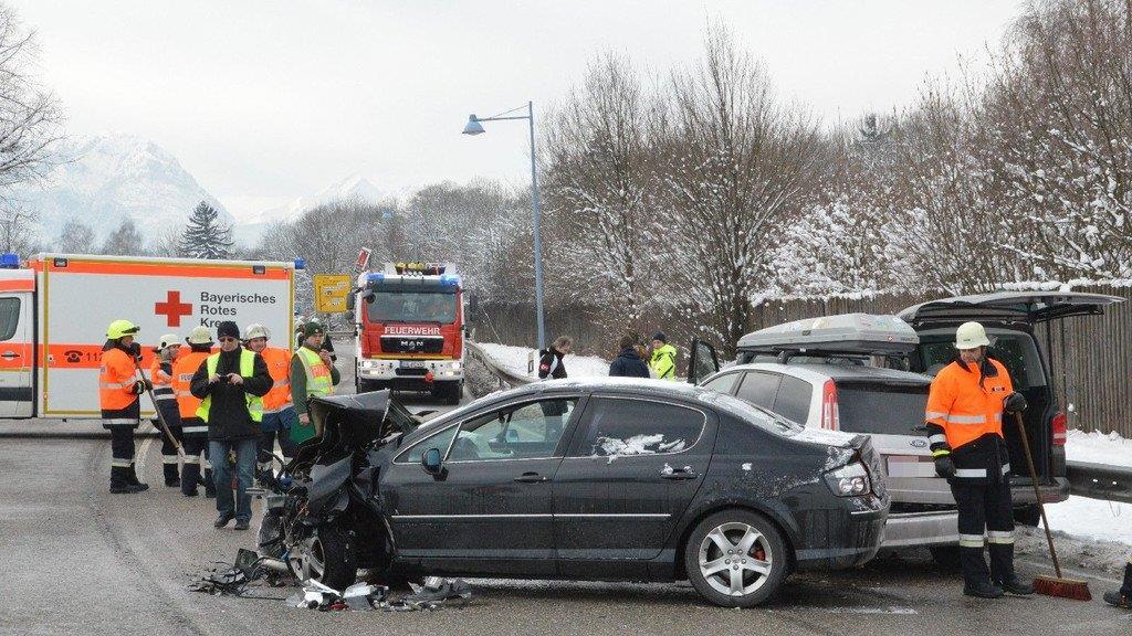 B20: Großaufgebot an Einsatzkräften