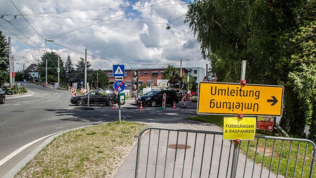 Bauarbeiten für Kreisverkehr in Maxglan