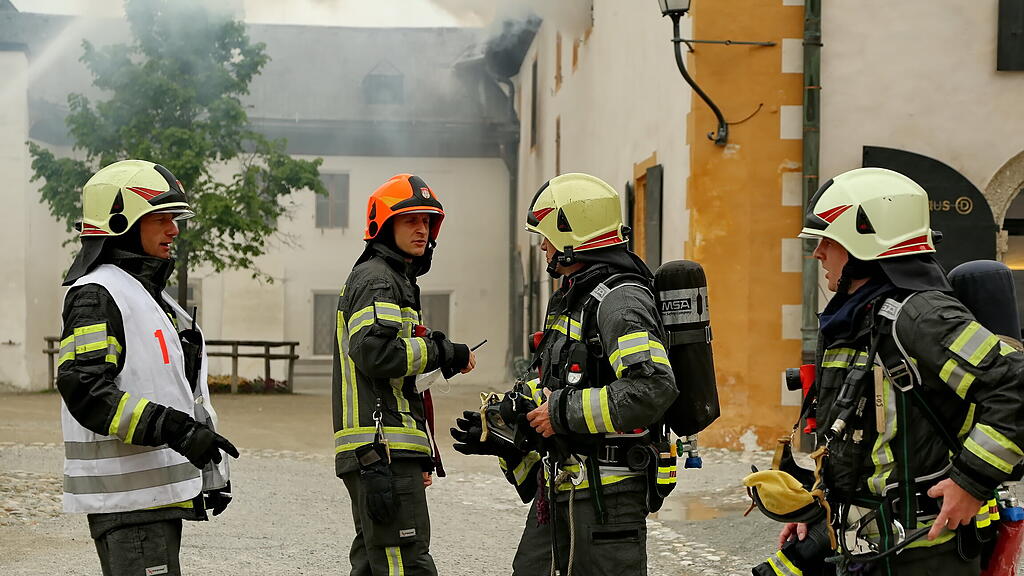 Feuerwehr-\u00dcbung auf der Festung, I