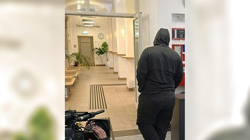 BOMBENDROHUNG GEGEN SCHULEN in OÖ