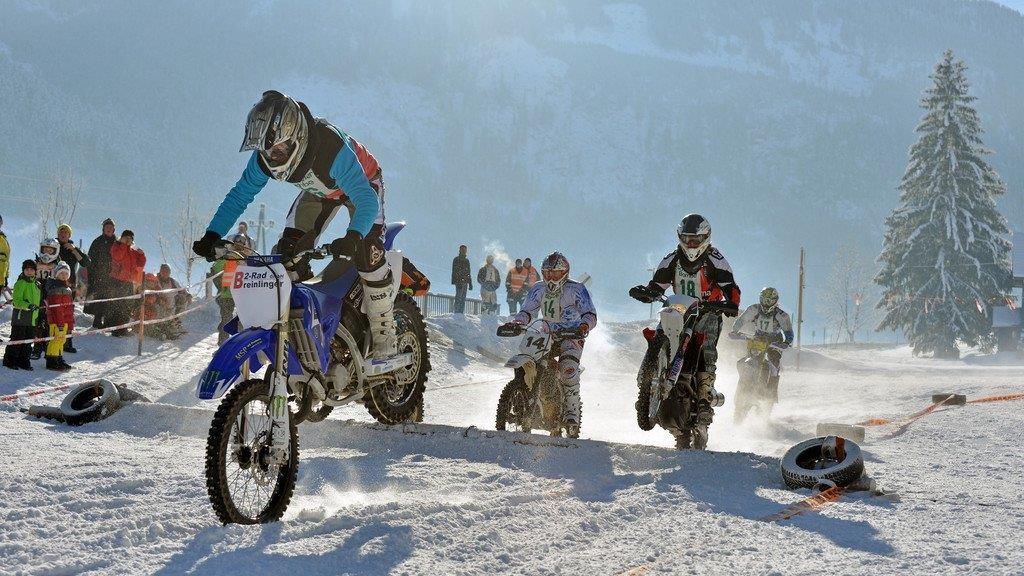 Wintermotocross in Gosau
