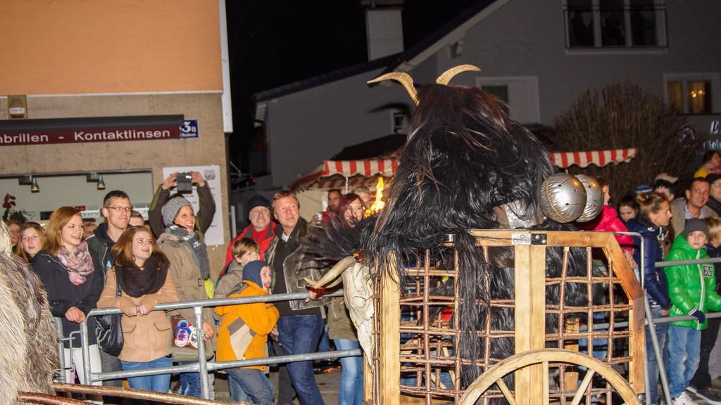 Gnigler Perchtenlauf