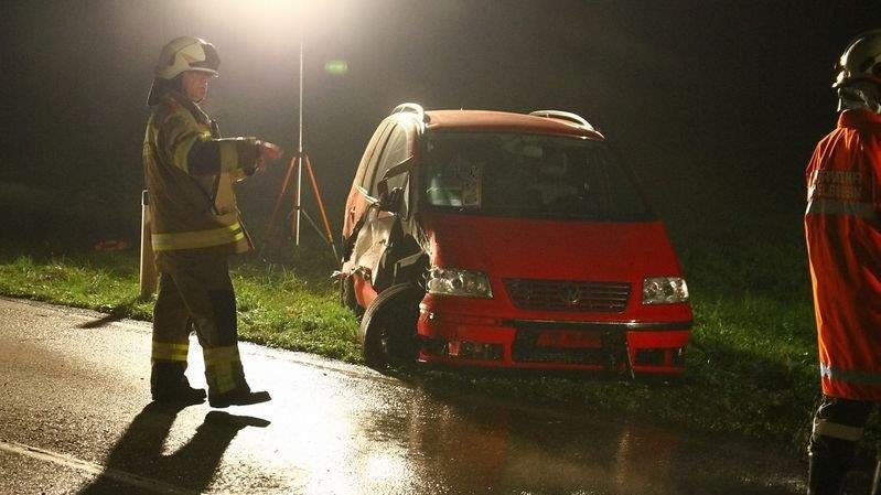 Bilder vom Unfallort auf der L207