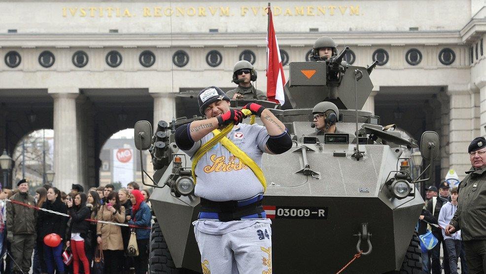 Weltrekord: Müllner zieht Panzer
