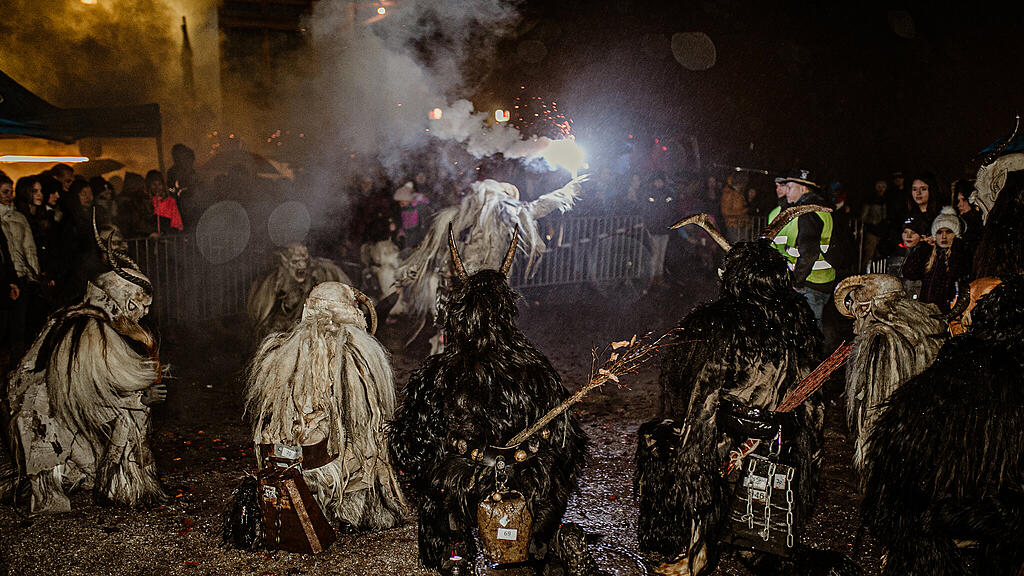 Hallwanger Perchtenlauf