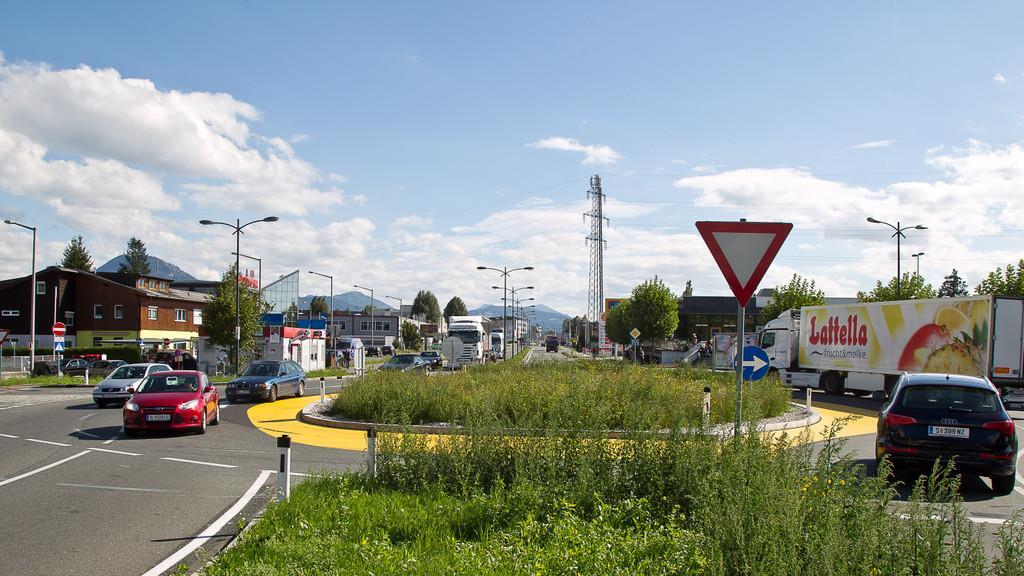 Flüchtlinge und Verkehrslage am Dienstag an der Grenze