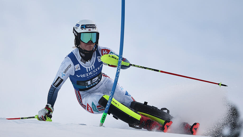 Damen-Slalom in Levi: 1. Durchgang