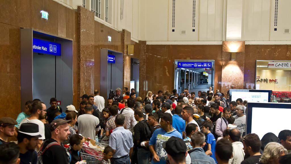 Flüchtlinge am Salzburger Hauptbahnhof