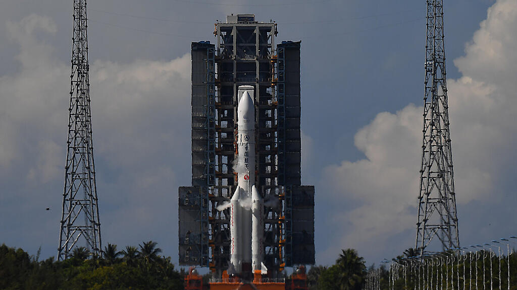Eine Rakete vom Typ "Langer Marsch" soll sich auf den Weg machen