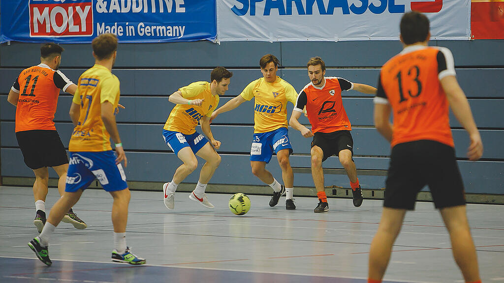Salzburger Stier, Hallenfu\u00dfball