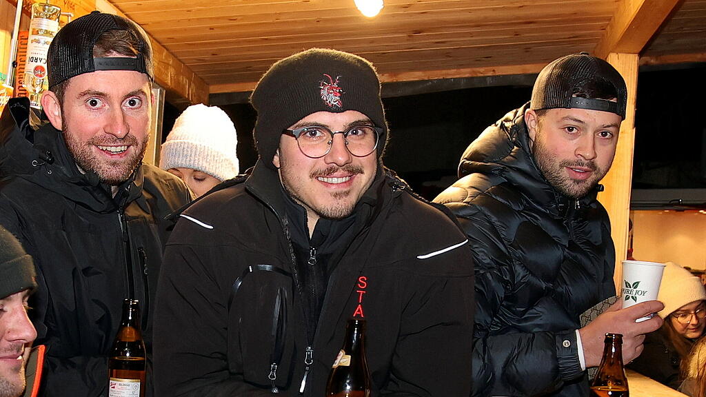 Rackl-Pass Gr\u00f6dig mit Kinderktampusse und Partystimmung