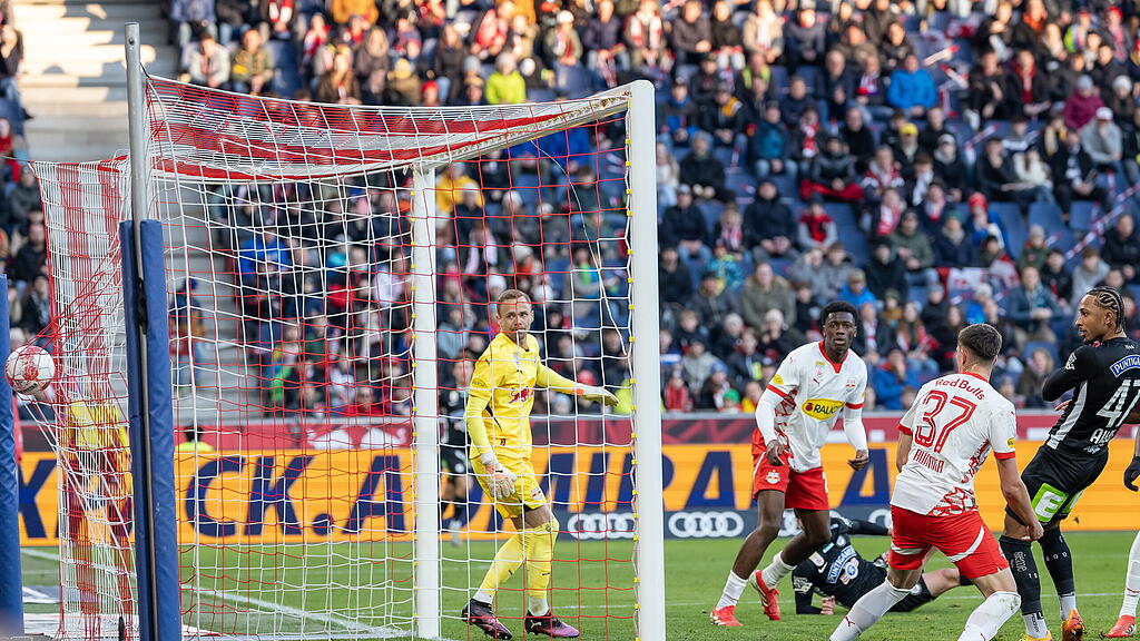 FUSSBALL ADMIRAL BUNDESLIG... - APA-Bilderdienst - 02.03.25 - 17.23 - ABD0132 - High-Res.jpg