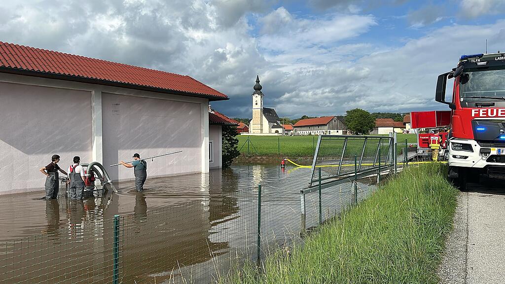 Regenfälle-Einsätze in Lamprechtshausen