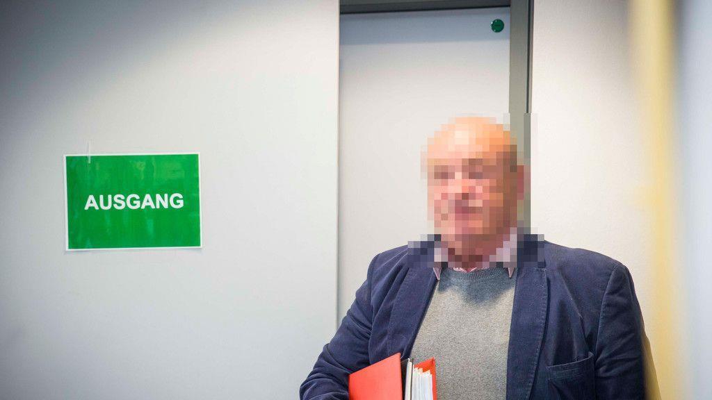 ASKÖ: Ex-Präsident und Funktionäre vor Gericht