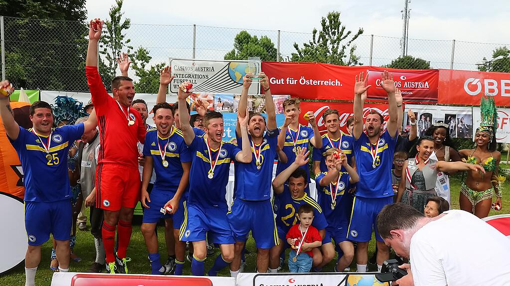 Bosnien gewinnt die Integrationsfußball-WM in Salzburg.
