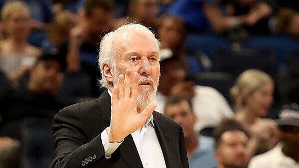 Spurs-Trainer Popovich spricht wohlwollend über Pöltl