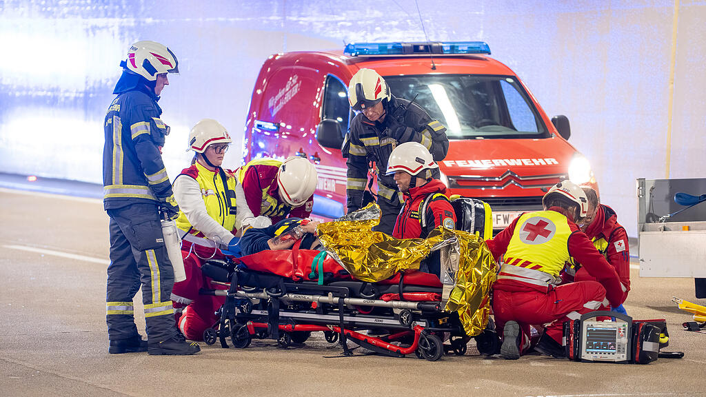 Große Einsatzübung im Lieferinger-Tunnel