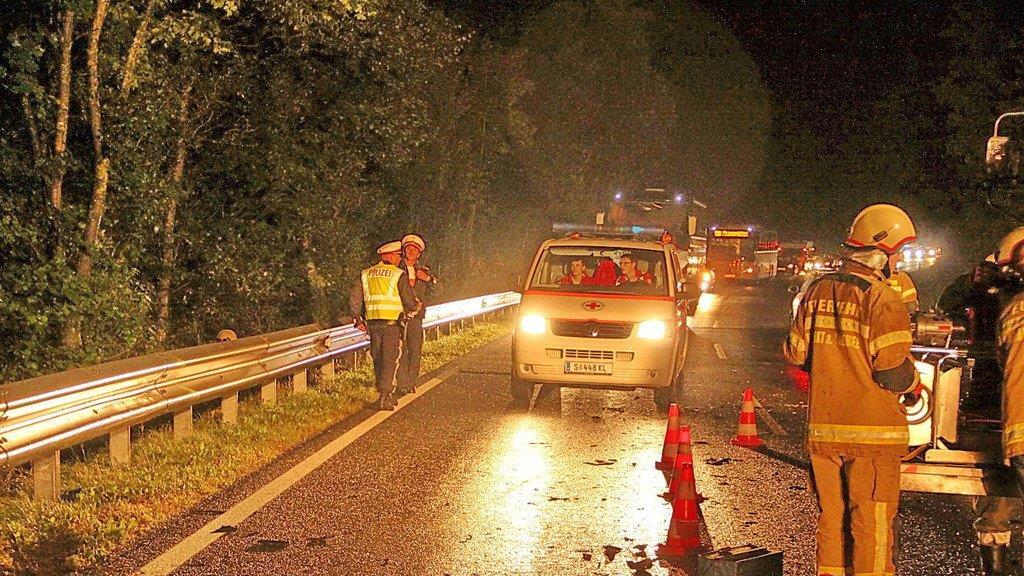 Bilder vom Unfallort auf der B1