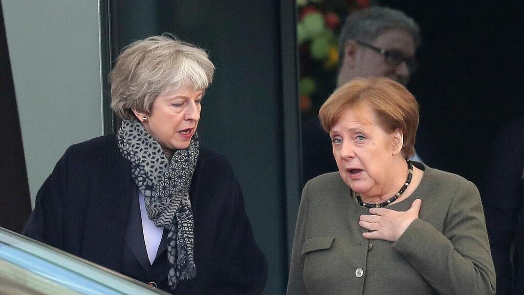 Angela Merkel, Theresa May