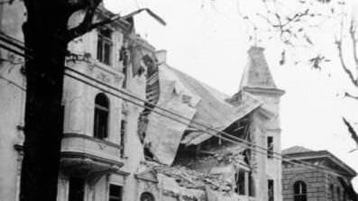 Erster Bombenangriff 1944