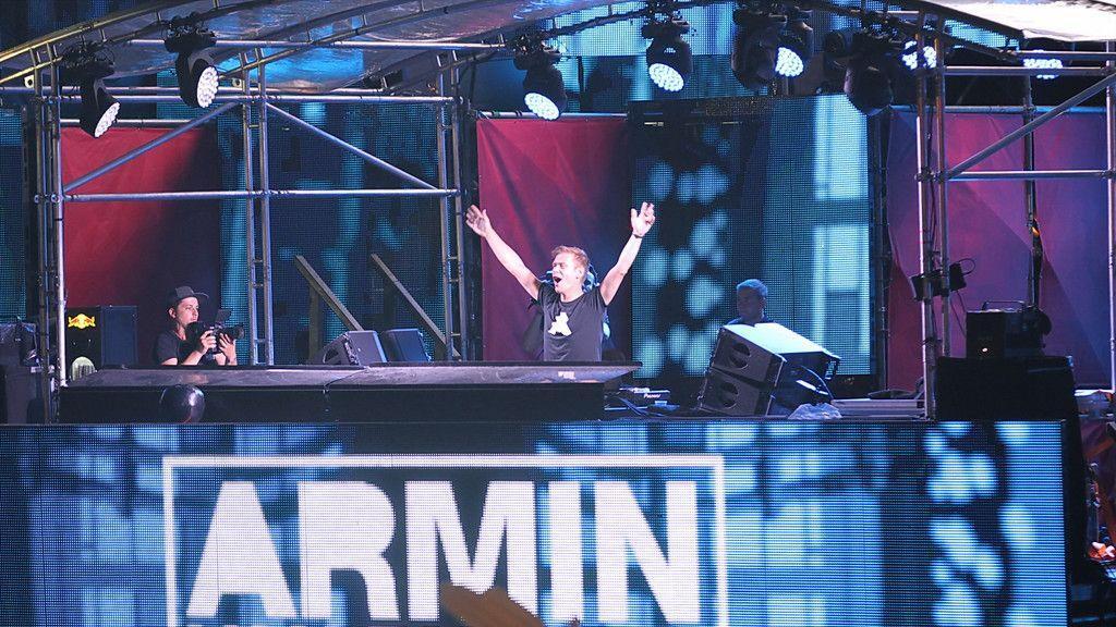 Electric Love Festival 2016: Tag 2, V