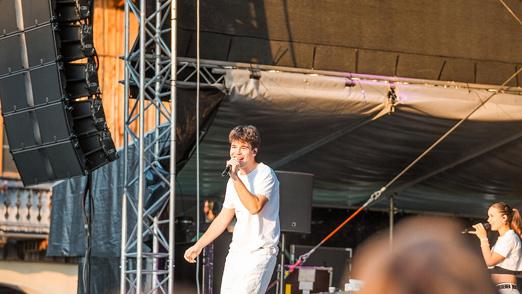 Alvaro Soler Konzert im Gut Aiderbichl