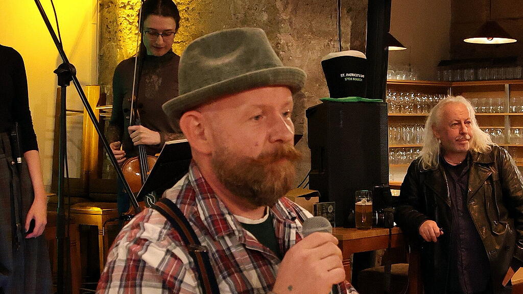 St. Patrick\u00b4s Day im Br\u00e4ust\u00fcbl Kaltenhausen
