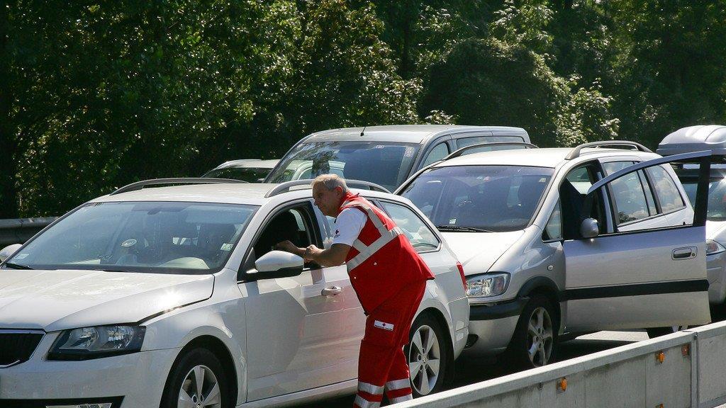 A1: Auffahrunfall sorgt für Chaos