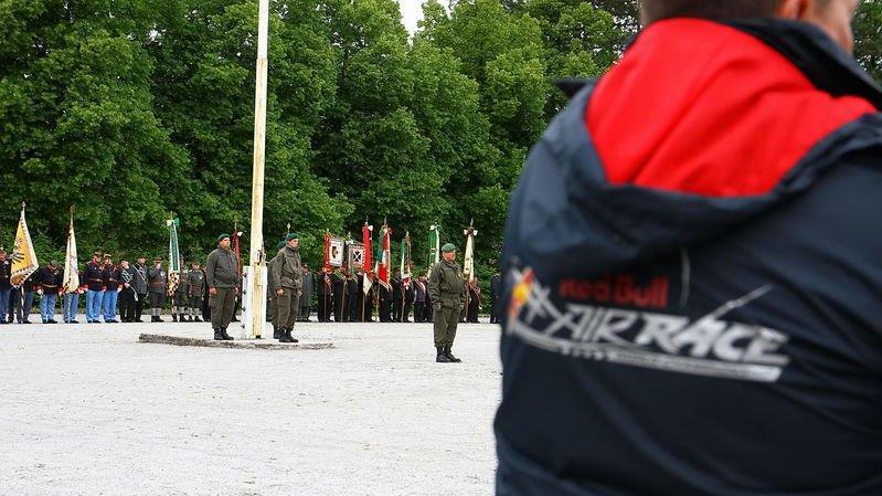 Rainerkaserne an Red Bull übergeben