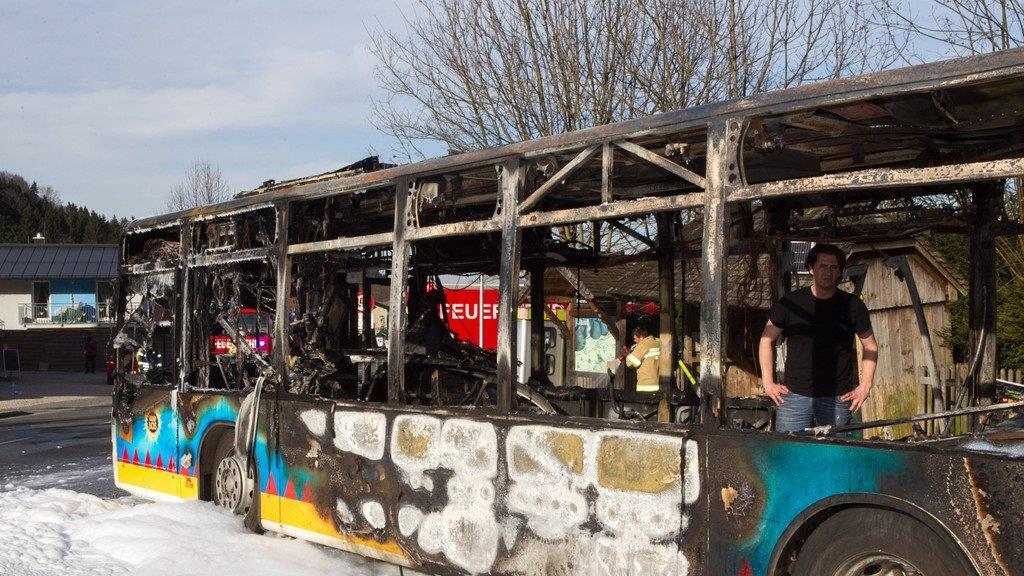 Bus in Fürstenbrunn ausgebrannt I