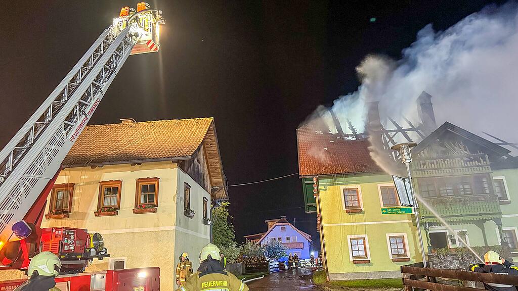 Lungauer Feuerwehren bei Brand in Kärnten