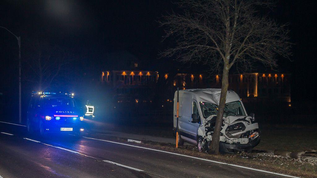 Unfall mit Transporter in Morzger Straße