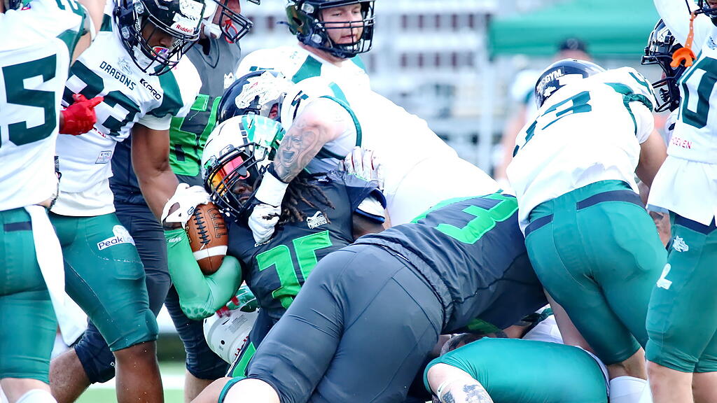 Football: Ducks gegen Dragons 2025