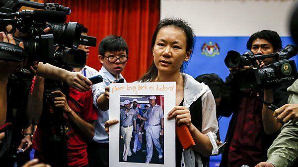 Ehefrau eines der Opfer in Malaysia