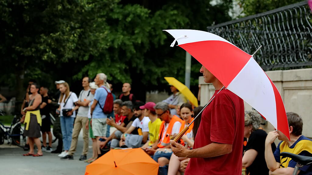 Umbrella March 2022 Salzburg