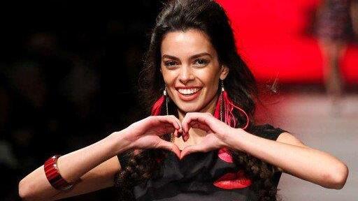 Irina Shayk auf dem Laufsteg