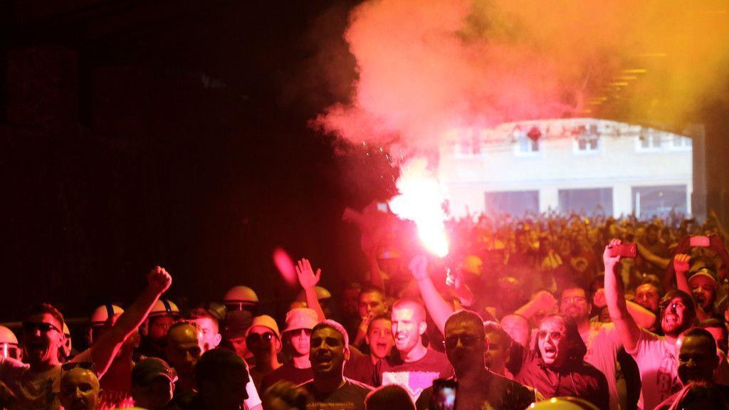 Red Bull Salzburg - Roter Stern Belgrad: Fanmarsch