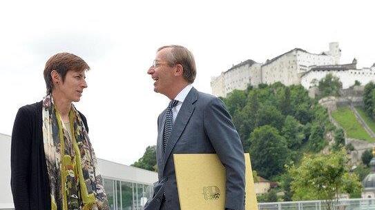 Abkommen unterzeichnet, III