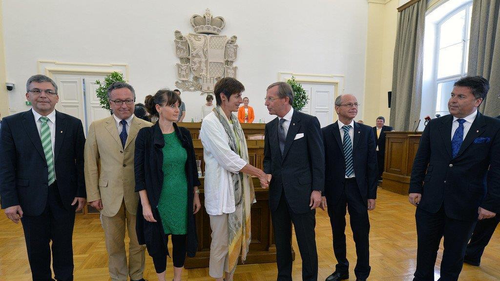 Neue Landesregierung angelobt, I
