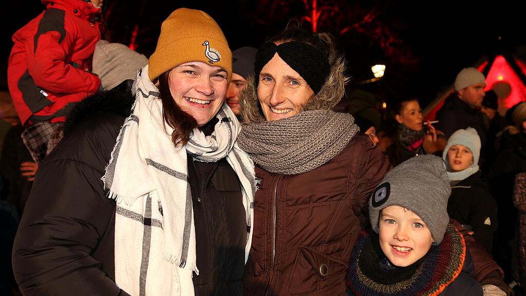 Anifer Krampuslauf am Dorfplatz