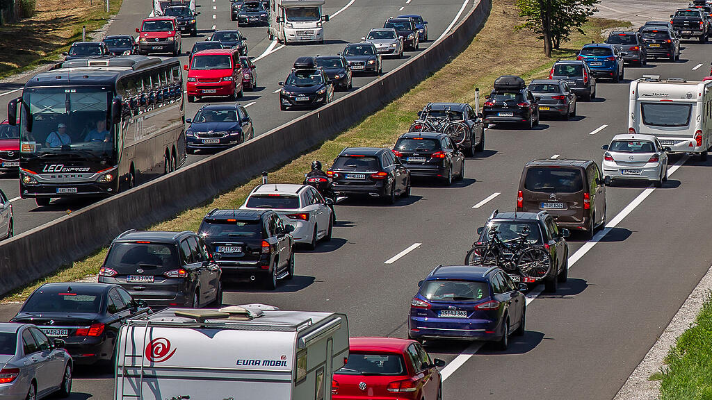 Wer in Richtung Deutschland unterwegs ist, muss mit Stau rechnen.
